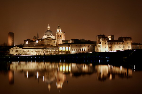 Mantova di notte