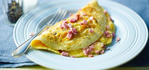 omelette con prosciutto e peperoni